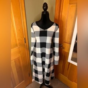 LulaRoe Emily Dress